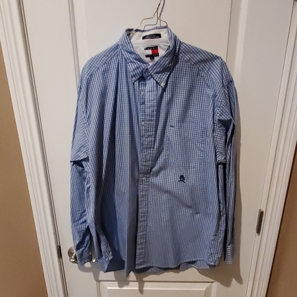 Tommy Hilfiger button down - Picture 1 of 1